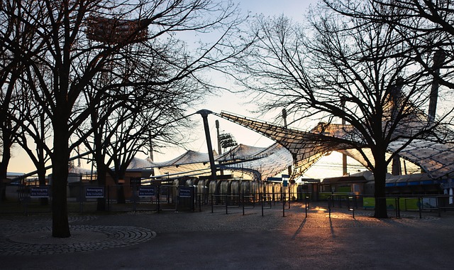 逼抢颇具威
